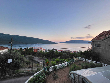 Grundstück mit Meerblick in Kumbor für den Bau von Luxusvillen — photo 2